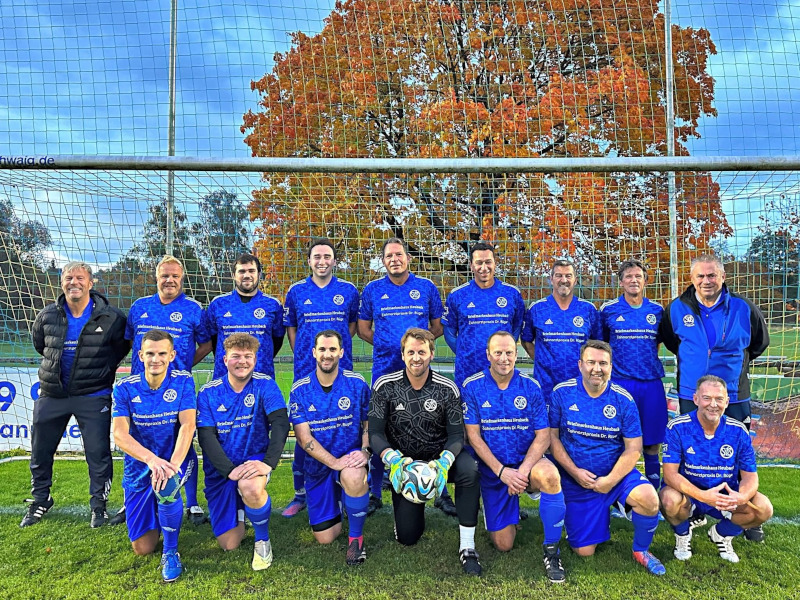 Fußballabteilung des SV Schwaig weiht Sportgaststätte Pegnitzblick ein