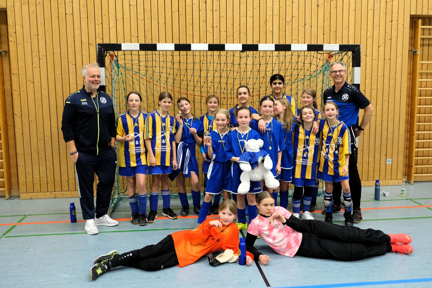 Hallenturnier der U13 Mädchen bei der SG Rüsselbach am 13.01.2024 in Igensdorf