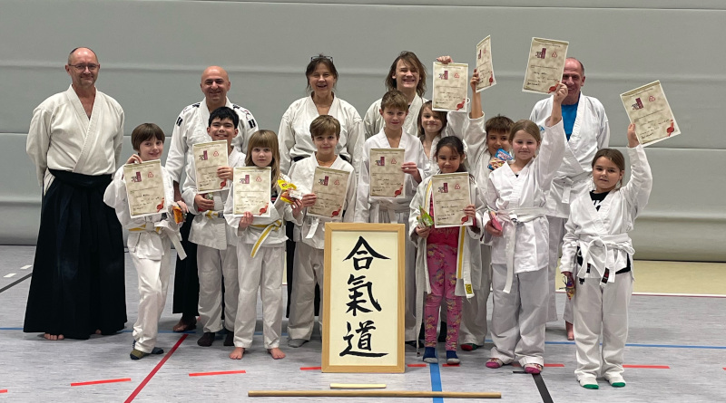 Erfolgreiche Gürtelprüfung für Aikido Kids beim SV Schwaig
