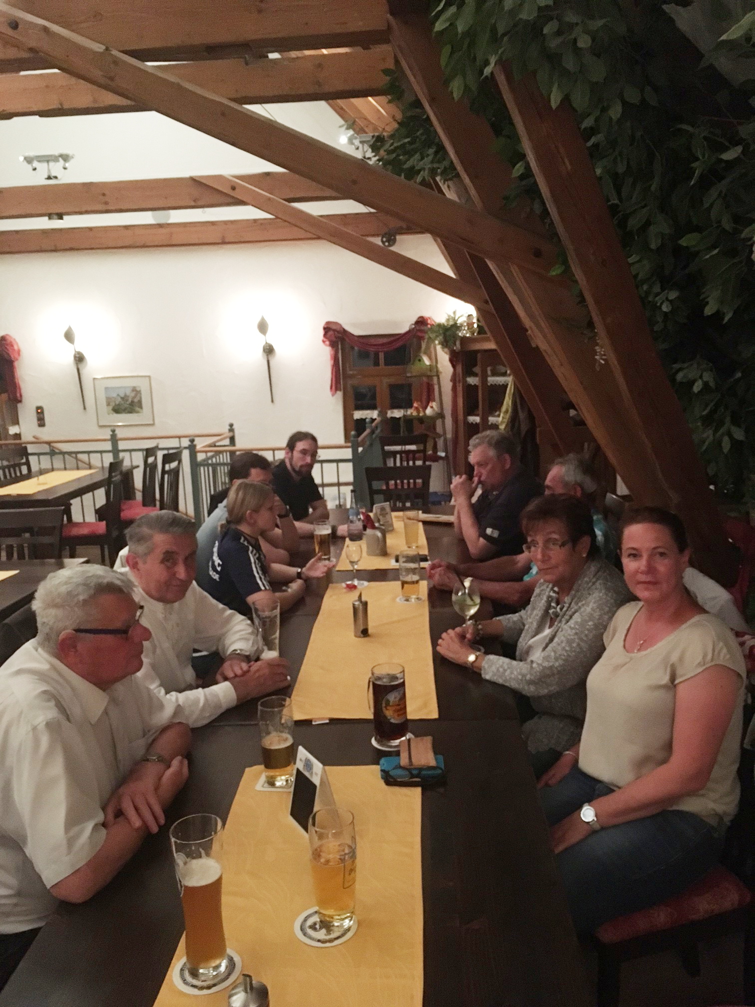 Schaschlik-Essen mit Schützenkönig Eduard Schminke