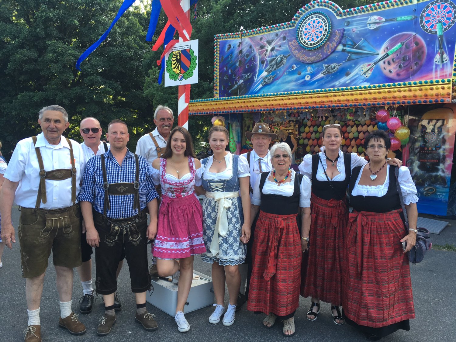 Schwaiger Böllerschützen eröffnen die Kärwa im Mögeldorf 2017