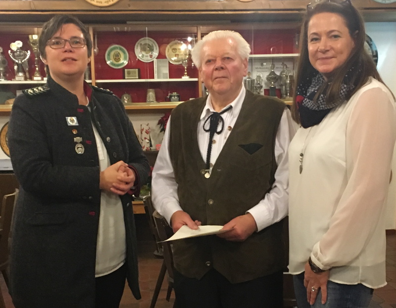 Hohe Ehrung bei den Schwaiger Schützen